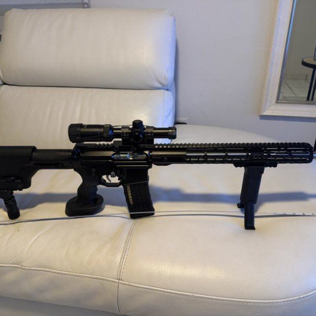 AR-15 Spike’s Tactical Multi Cal. 223-556