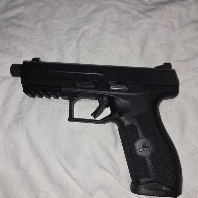 IWI MASADA 9MM