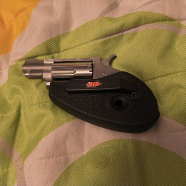 Mini revólver Magnum pocket, Armas de fuego en PR