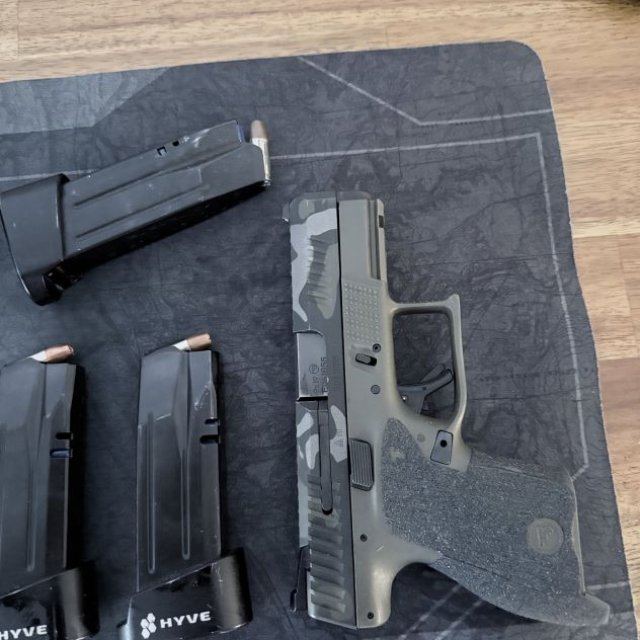 Se Vende CZ P10s