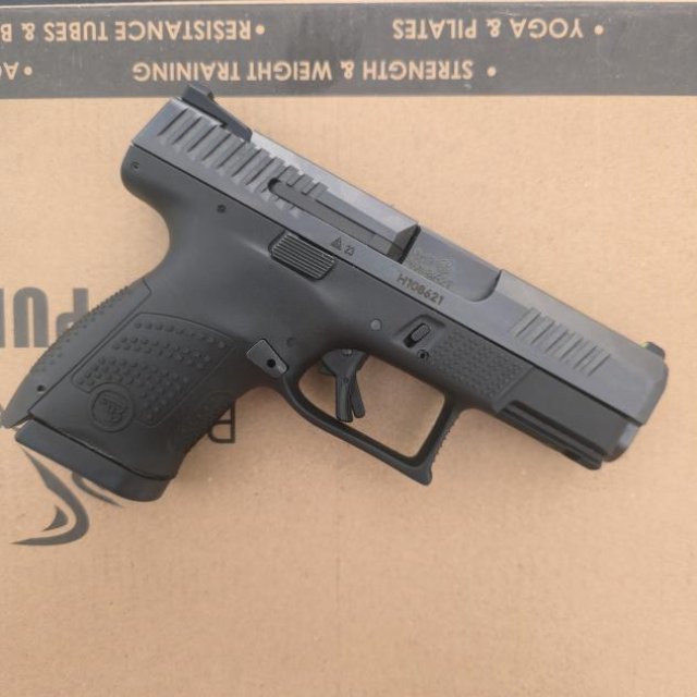CZ P10S