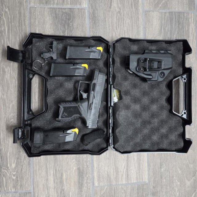 Taurus GX4 T.O.R.O.