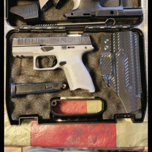 PISTOLA APX CENTURION