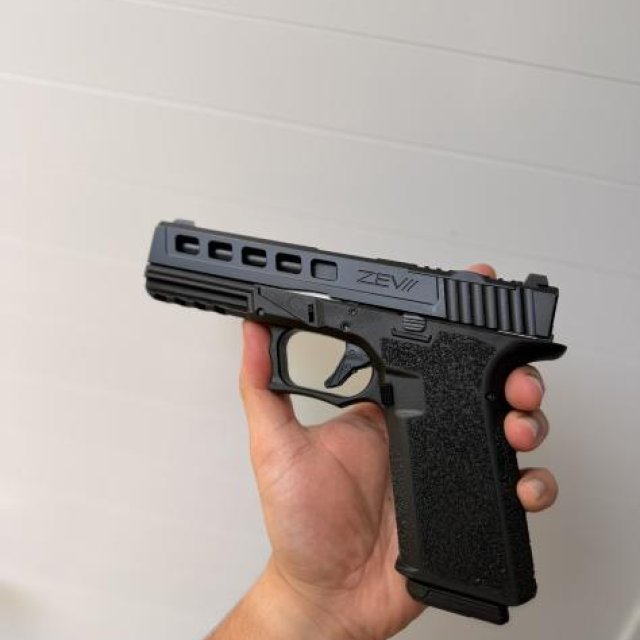 Zev P80 (Glock 17)