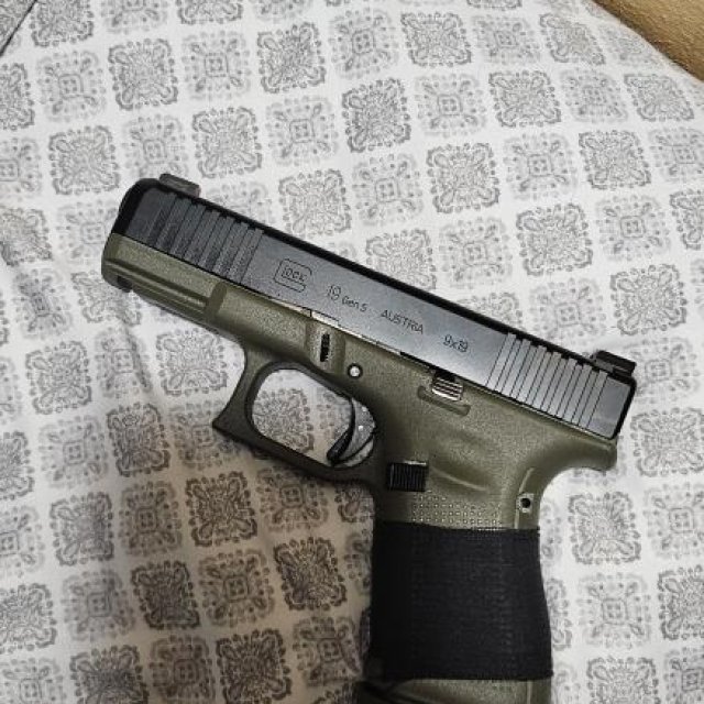 Glock 19 gen 5 battlefield green