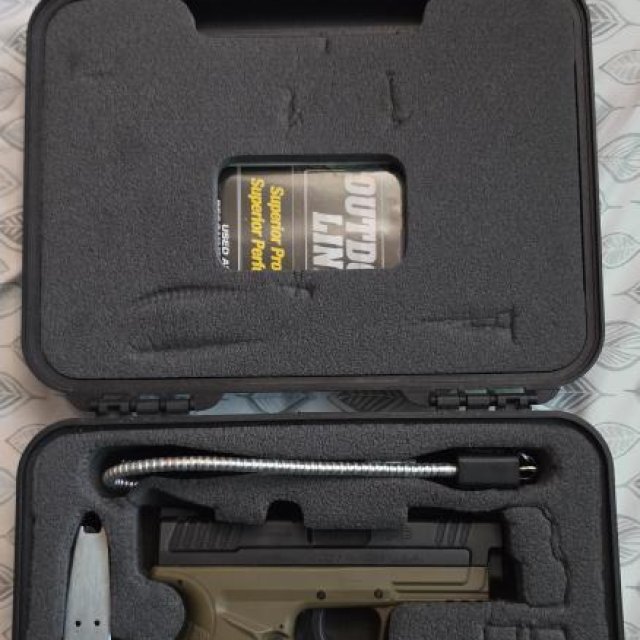 Springfield XD .45 acp 4.0