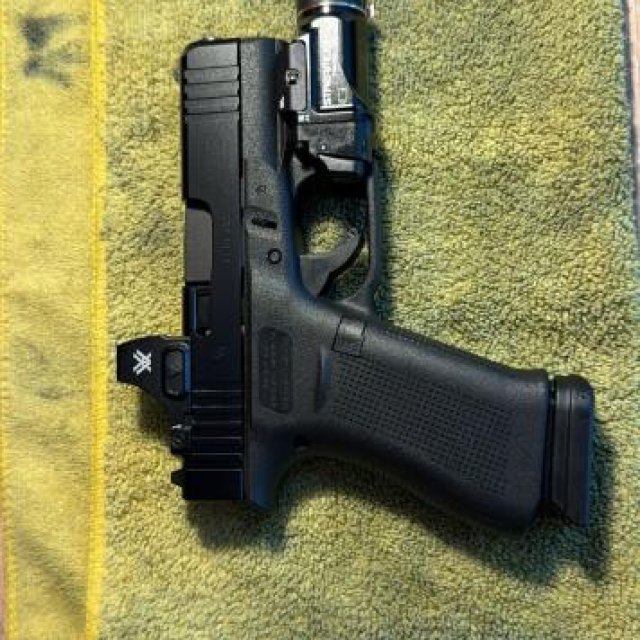 Glock 43x nueva si disparos se cambia por Beretta 84 fs inoxidable