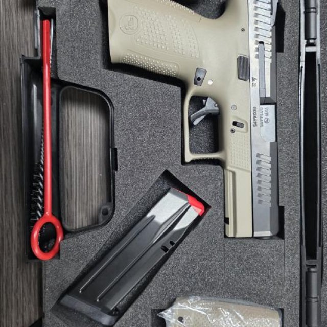 CZ P-10c
