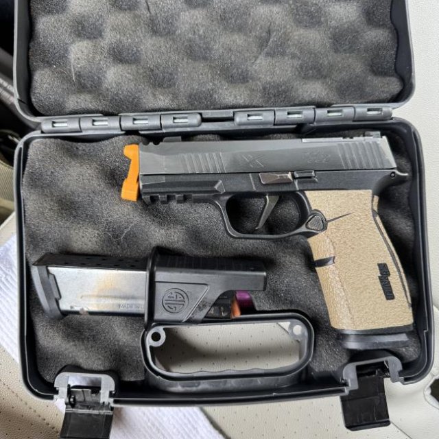 SIG Sauer P365 XMacro