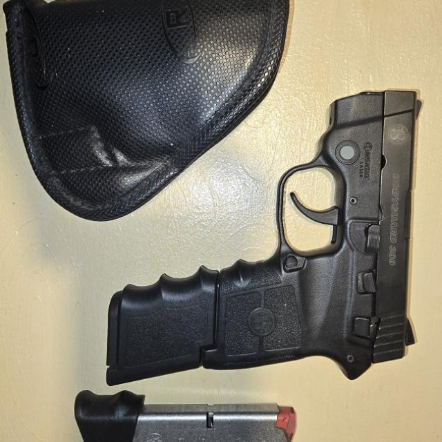 Smith & Wesson Bodyguard. 380
