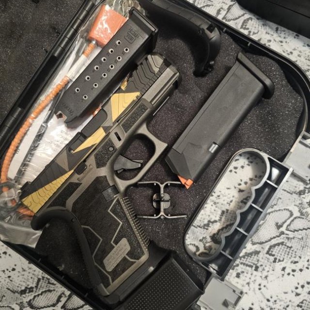 Glock 19