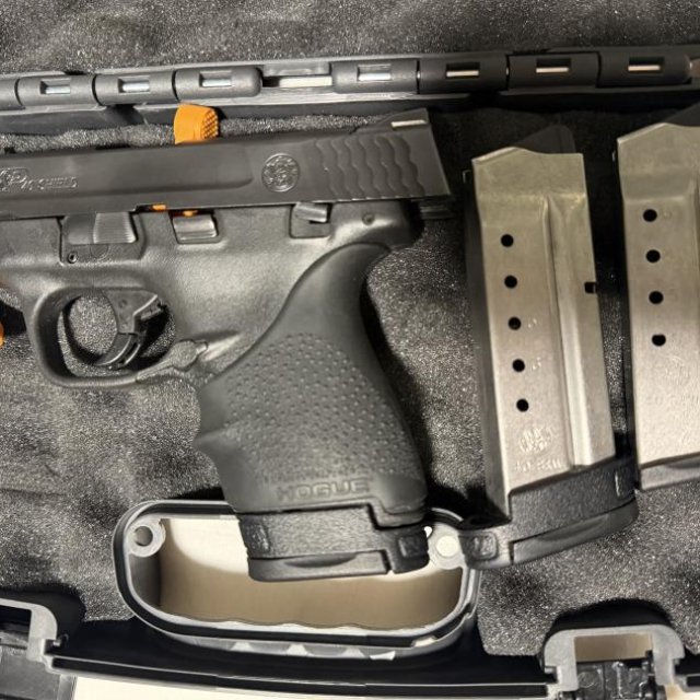 Smith & Wesson M&P Shield .40