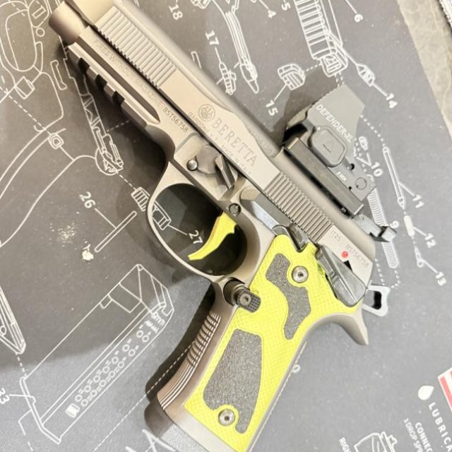 Beretta 92x performance carry dark edtion.
