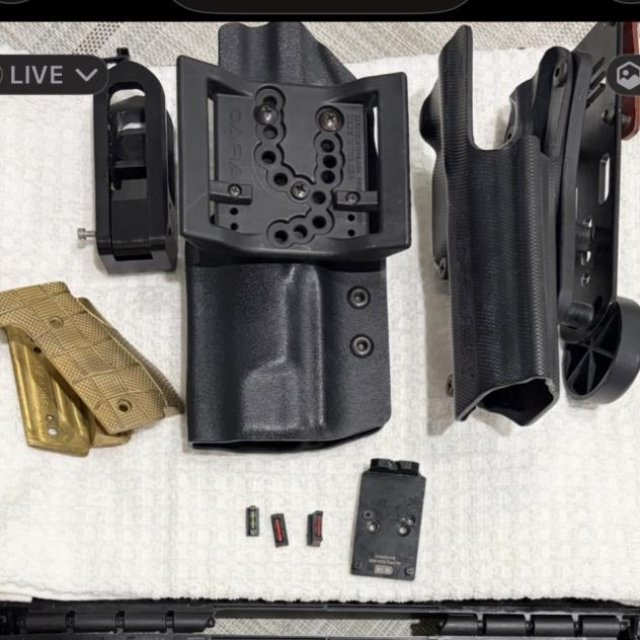 Walther PPQ Q5 SF 9MM - Más muchos accesorios