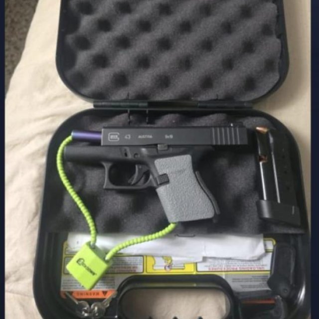 Cambio!! Busco..una glock .40