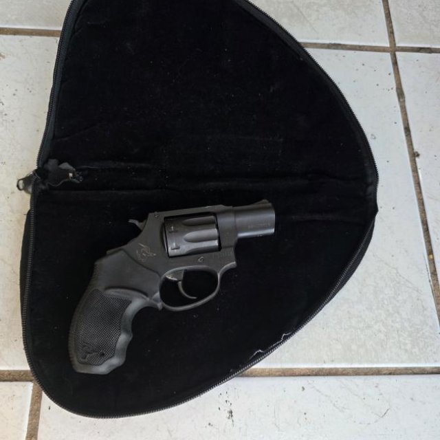 se cambia por rifle o pistola 22lr o pistola bersa 380