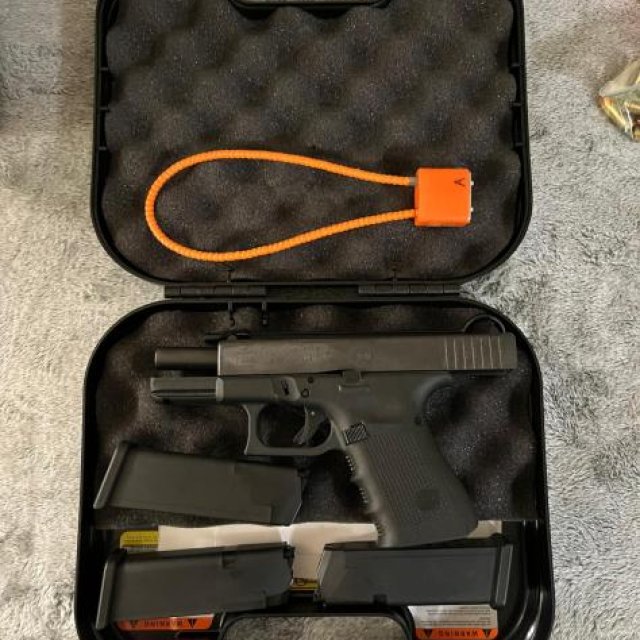 Glock 19 (Gen4) 9mm - casi nueva