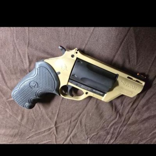 Taurus hudge 410 y 45lc