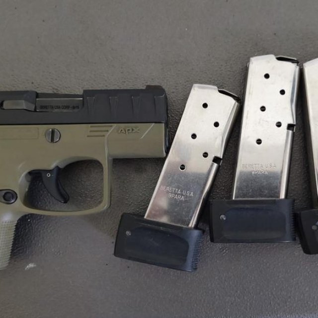 Beretta APX A1 Carry 9MM