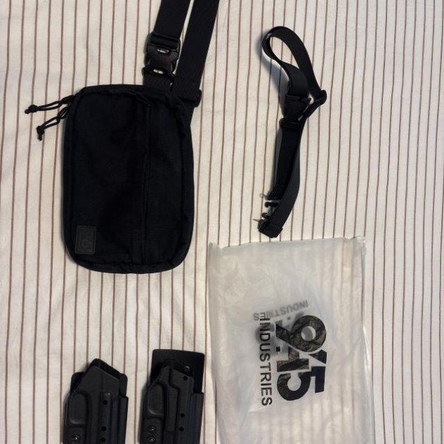 945 Industries Bag con 2 holsters para Glock
