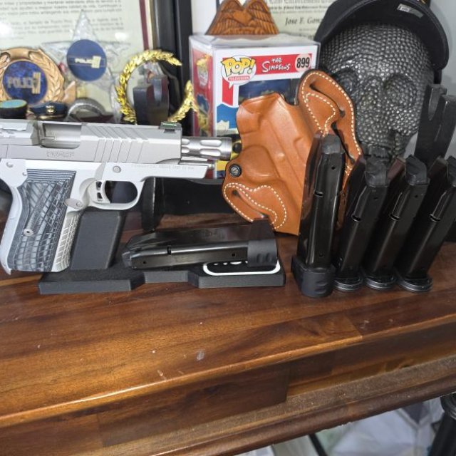 kimber modelo KDS9C  9MM 5 cargadores bulto Nueva Nuca disparada $1,350 omejor Oferta