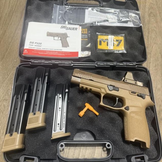 Sigsauer M-17