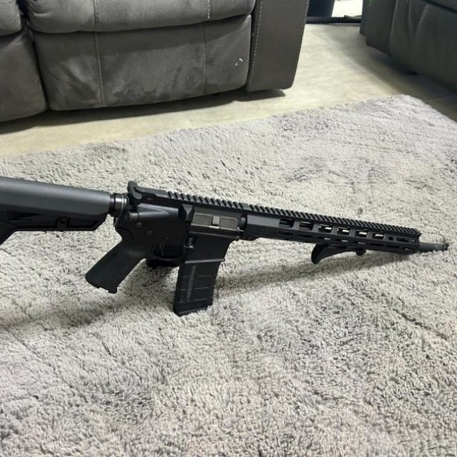 AR 15 Rugger