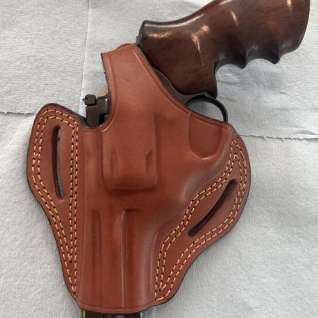 EDS LH (ZURDA) LEATHER HOLSTER COLT PYTHON / GP100 4" O SIMILAR