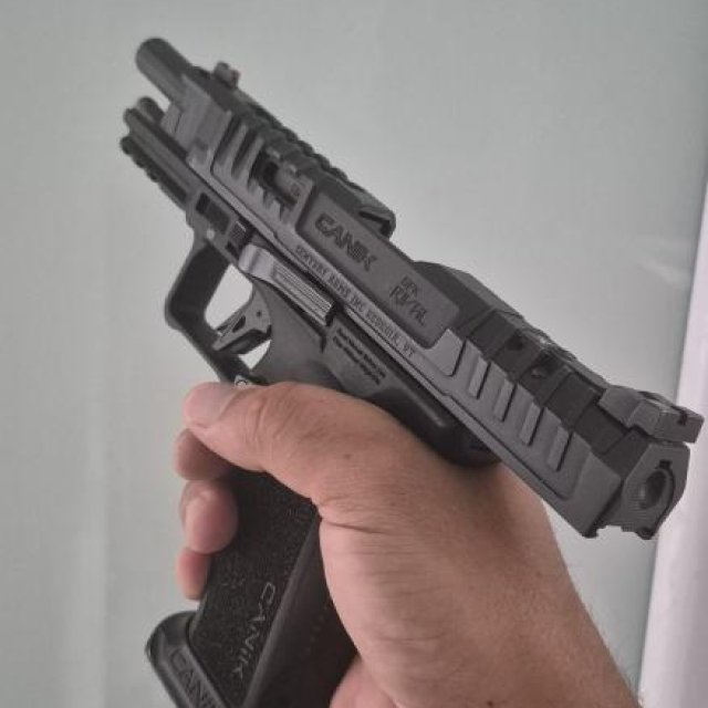 Canik SFX Rival