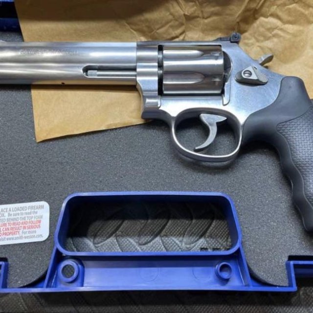 Smith and Wesson 686 Plus