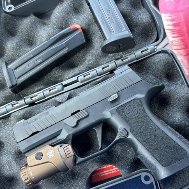 Sig Sauer p320 x compact