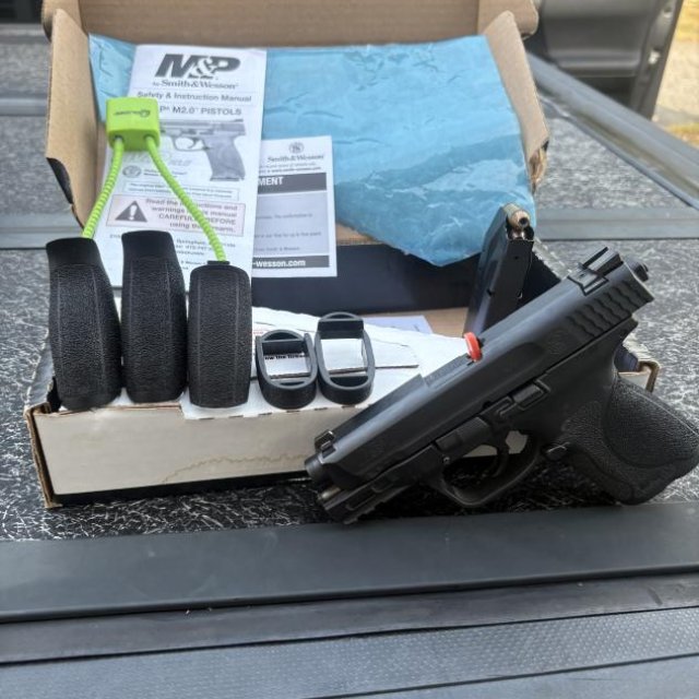 S&W M&P 2.0 .40 3.6