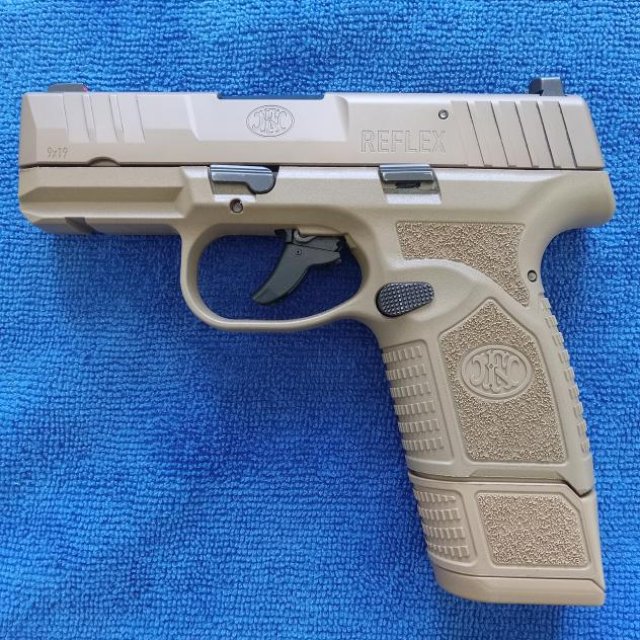 FN reflex. No optic ready