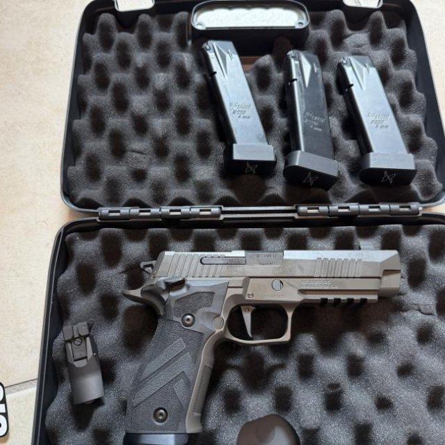 Sig P226 Legion SAO