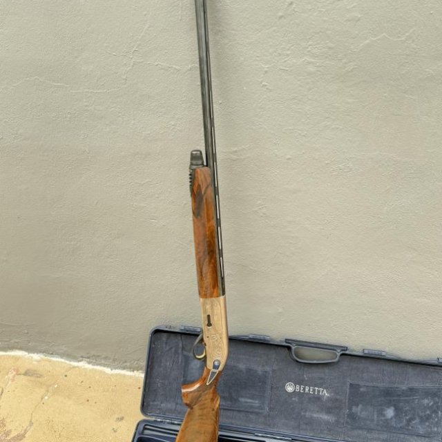 Escopeta Beretta semi automática