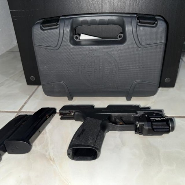 Se vende Sig Sauer Macro y Glock 23 Gen 3