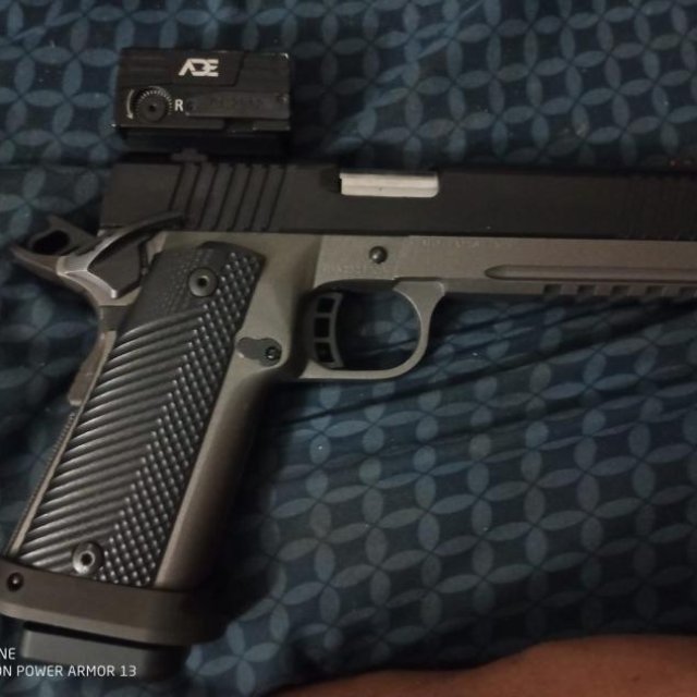 Se vende Rock Island tac Ultra 9mm