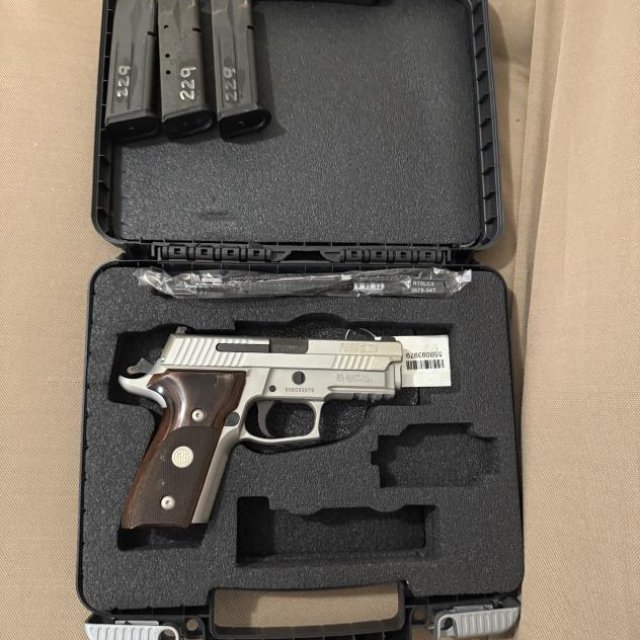 Sig Sauer Elite Stainless 9mm