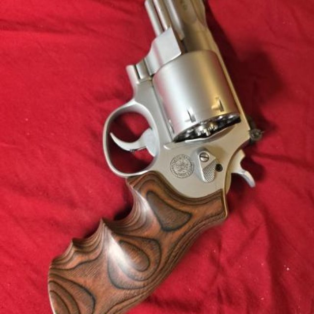 Smith and wesson 627 (8 tiros)