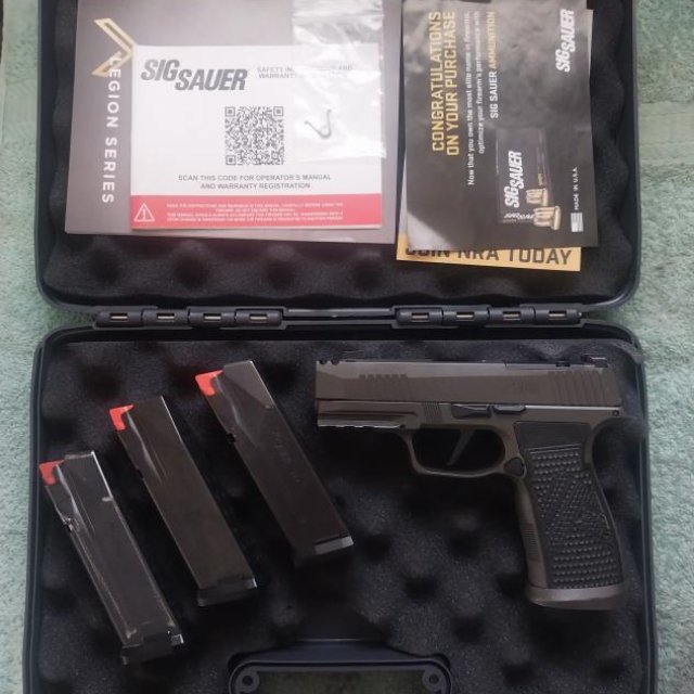 Sig Sauer P365 AXG Legion