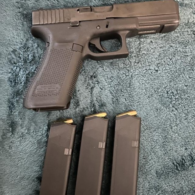 Glock 17 5gen en excelentes condiciones