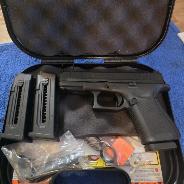 Glock 44 22.lr (casi nueva) $400 (INCLUYE TRASPASO) ó se cambia