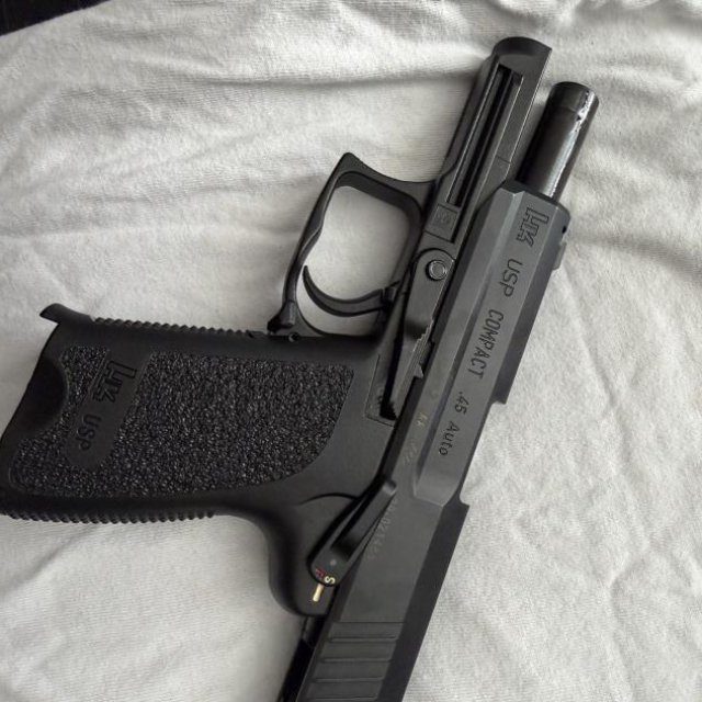 HK USP compact .45
