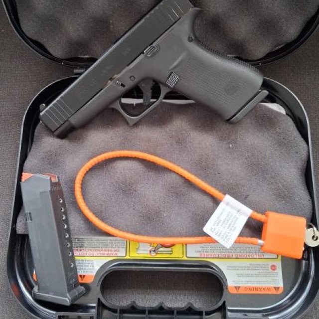 GLOCK 48