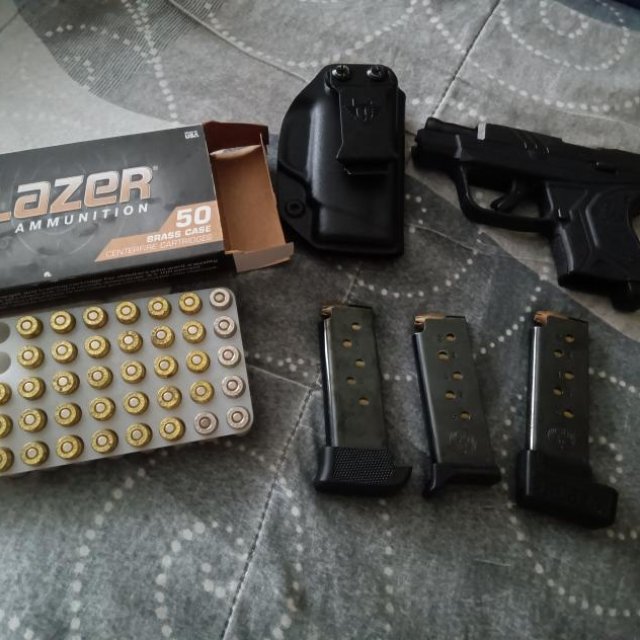 SE VENDE RUGER.380 LA VENDO XQ NO LA USO