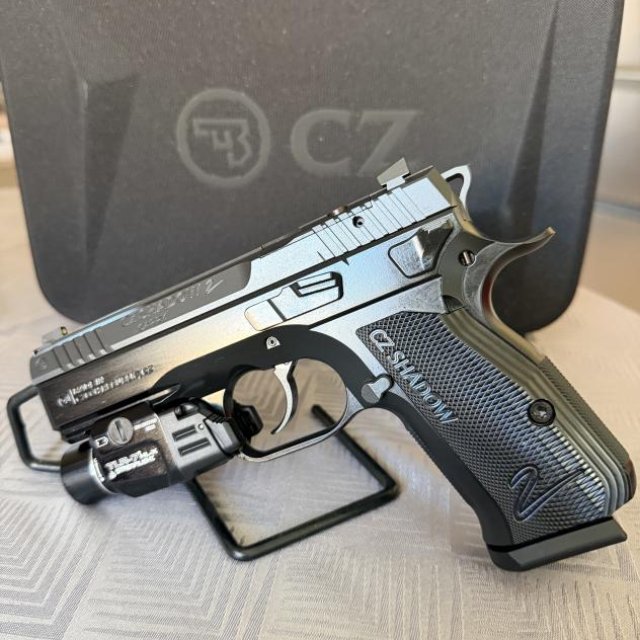 Vendo CZ shadow 2 carry bien nueva