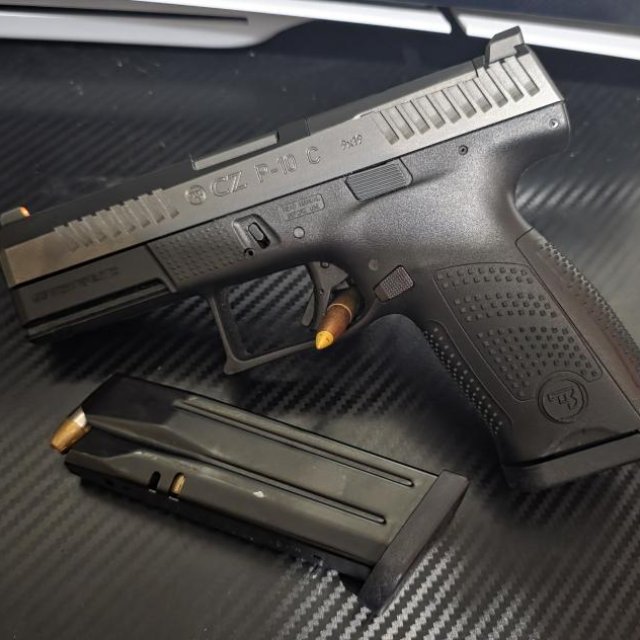 CZ P-10c