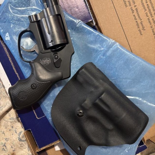 Smith and Wesson 442