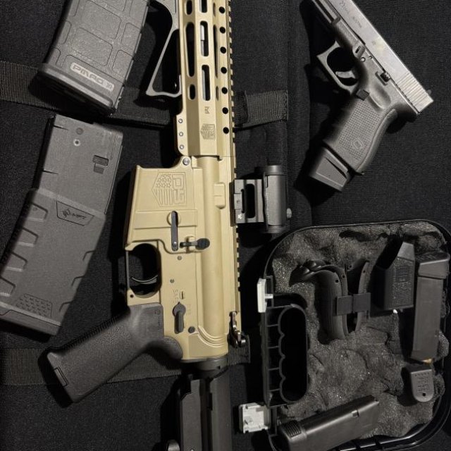 AR Pistol+Glock 23