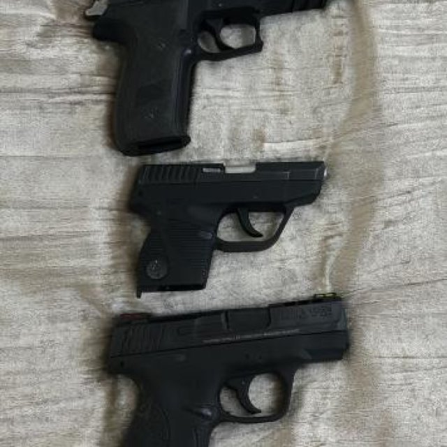 Todas por $600 , .380 Taurus ,fire fly .22, mp shiel .22